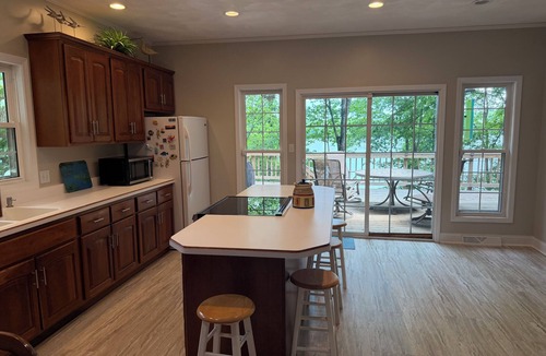 Hagarstown House | Sail Away into a beautiful vacation home with lots of amenities and charm.