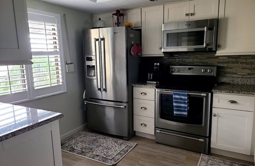 Iona Condo | Sand and Sun 3 miles to FMB and 5 miles to Sanibel