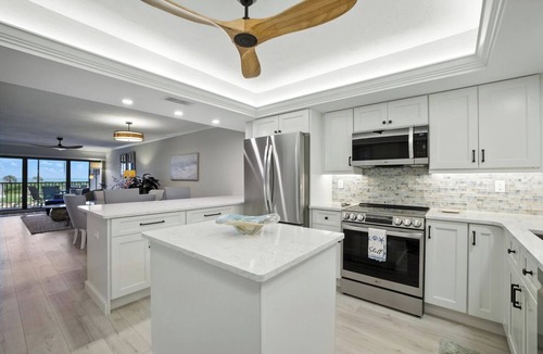 Sanibel Condo | 🌺Sand Pointe 214- All New Luxury with Sweeping Gulf Views *POOL NOT OPEN🐬