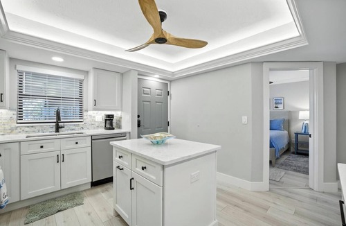 Sanibel Condo | 🌺Sand Pointe 214- All New Luxury with Sweeping Gulf Views *POOL NOT OPEN🐬
