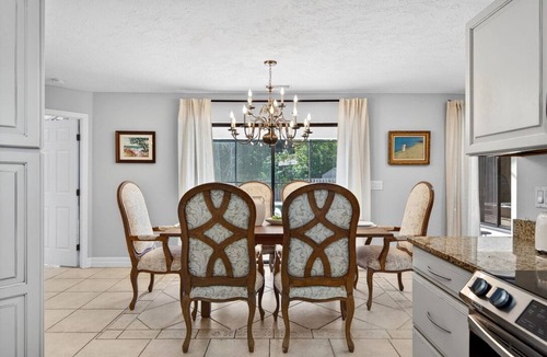 South Sarasota House | Sand & Sea Retreat, Private Heated Pool. Spacious Luxury Home