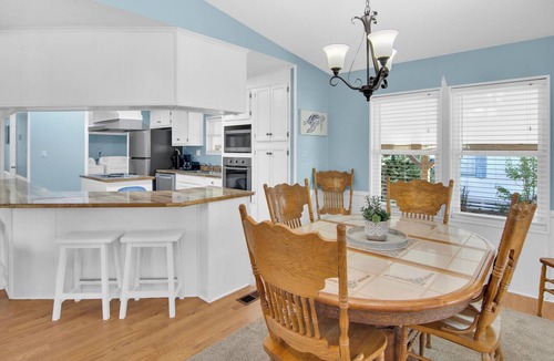 Garden City Cottage | Sandpebble Cottage