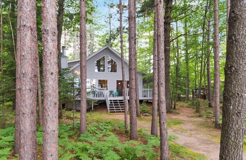 Eagle River House | Sandy Beach, Swim Raft, Fire Pit, AC - Perfect Family Lakehome!