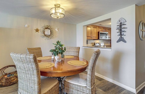 Oceanmarsh Subdivision Condo | Sandy Toes: Harbor Isl Pool & Beach Retreat