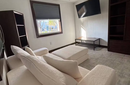 South Sarasota Apartment | Sarasota Apt Minutes to Siesta Key Beach