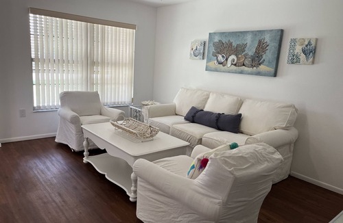Park East Villa | Sarasota Downtown with heated swimming pool