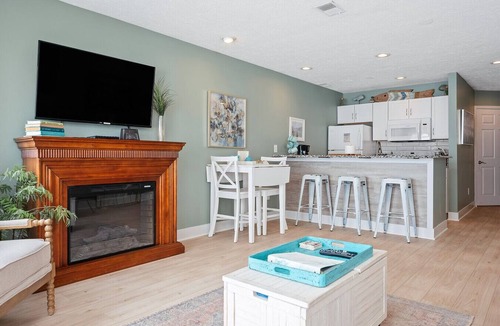 Traverse City Condo | Sauna Beach Haven 106 Direct Beach Access Near Downtown Tart Trail