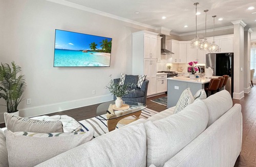 Hitch Village - Fred Wessels Homes House | Savannah Riverfront Retreat