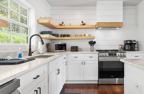 Scaly Mountain House | Scaly Mtn/Highlands Modern NC Farmhouse-6.5 AC 2 Creeks