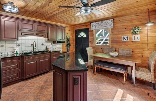 Fancy Gap House | Scenic Mountain Sanctuary - Bear Ridge Lodge