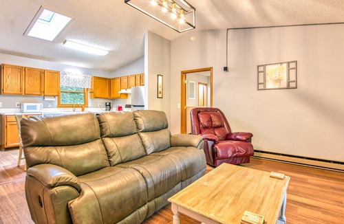 Franklin House | Scenic treetop retreat with covered deck & fireplace - near downtown Franklin