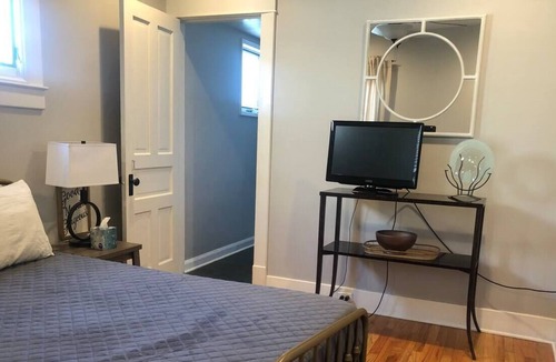 Schnitzelburg House | Schnitzelburg 3 Bedroom - Walk to bars, food!