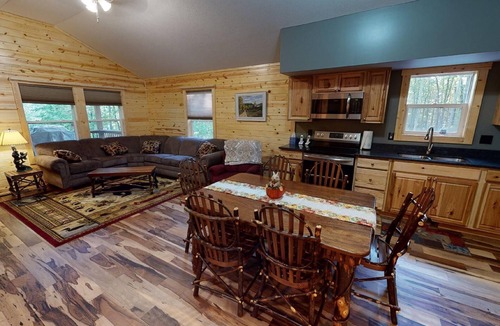 Logan Cabin | Scotts Creek Cabins - Valleyview
