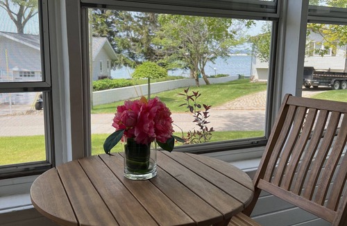 Port Austin House | Screened porch, Lake Huron views, quiet sub, walk to beach and town in minutes!