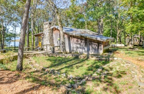 New Concord House | Screened Porch! Lakefront Gem in Boyd's Branch Bay