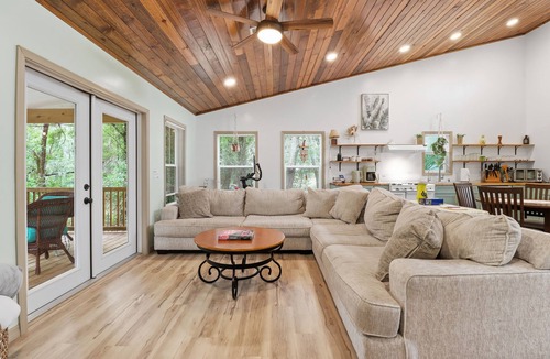 Crystal River House | Sea Cow Retreat - Near Springs + Porch, Covered Deck & Fire Pit