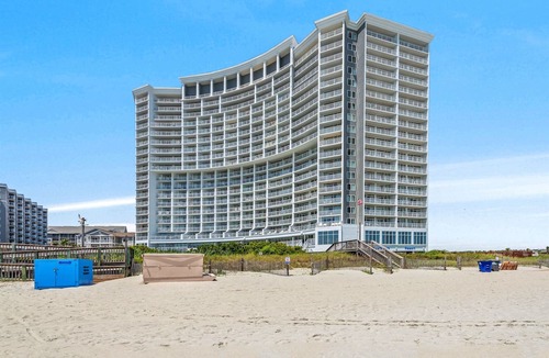 Arcadian Shores Condo | Sea Watch 606 Oceanfront Indoor/Outdoor pool/Beach