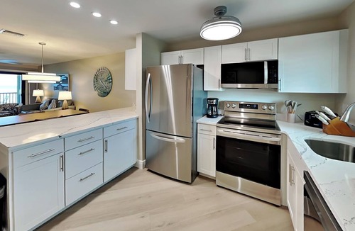 Mid Island Condo | Seaside 506 | Gulf-Front Condo, Renovated, Stunning Views + Beach Access!
