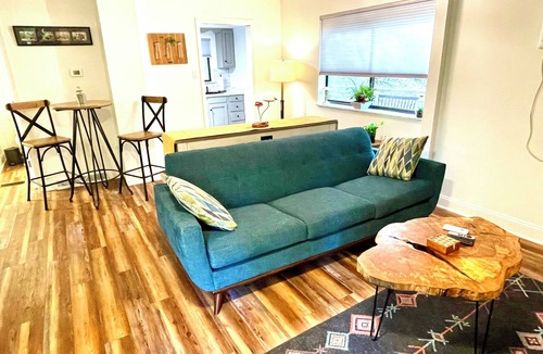 Cross Lanes Cabin | Secluded Cabin with Hot Tub, Private Dock, Kayaks in Charleston WV Area