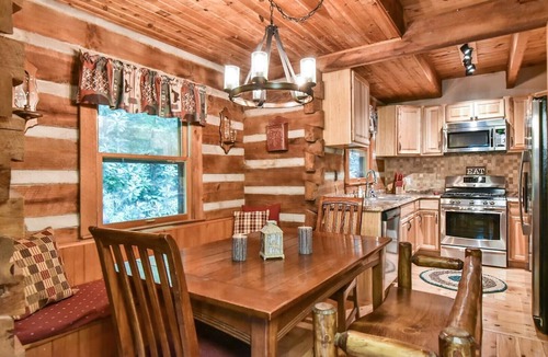 Fairview Cabin | Secluded Log Cabin, Close to Town, Hot Tub, WiFi, Fireplace, Pet Friendly