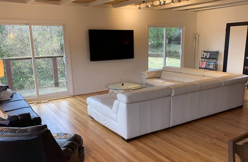 Crescent Hill House | Secluded Mid Century Home in Crescent Hill on a 1/2 acre in the city
