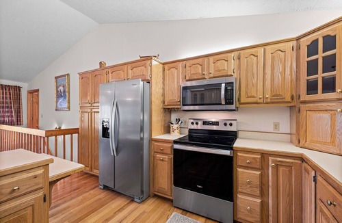 Smoky Mountains Cabin | Secluded Mountain Cabin w/Hot Tub, Game Room & Stunning Smoky Views