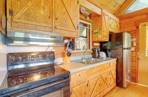 Warne Cabin | Secluded Mountain Cabin w/Decks + Gazebo!