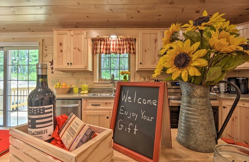 Wardensville Cabin | Secluded Mountain Cabin in Wardensville!
