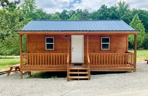 Jamestown Cabin | Secluded Wooden Cabin Nestled Amidst Trees in Jamestown, Tennessee
