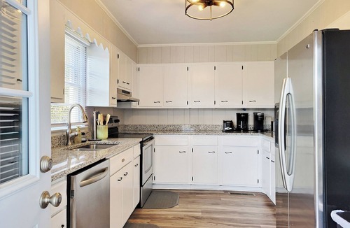 North Litchfield Beach House | Second Row Raised Beach House, Screened Porch, Easy Beach Access, Dog Friendly