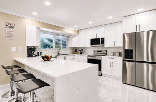Hollywood Hills Villa | Sensational 5BR Villa Heated Pool near Hard Rock