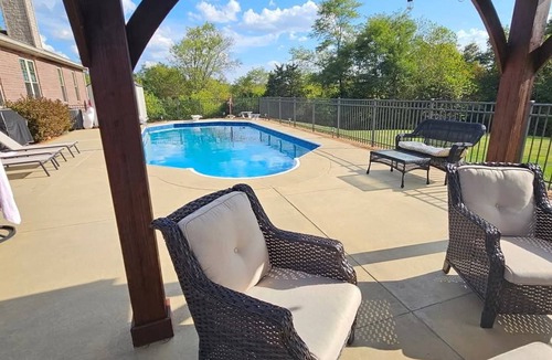 Crittenden House | Serene 3-bedroom home with pool minutes to the Ark and creation museum.