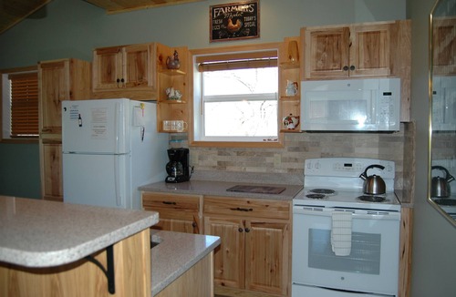 Thaxton Cabin | Serene Country Cabin On A 150 Acre Farm/Vineyard