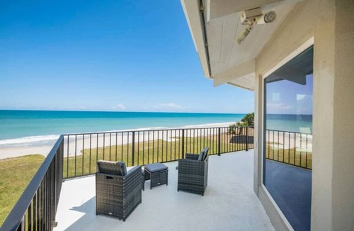 Vero Beach House | Serene Direct Beachfront Haven - N