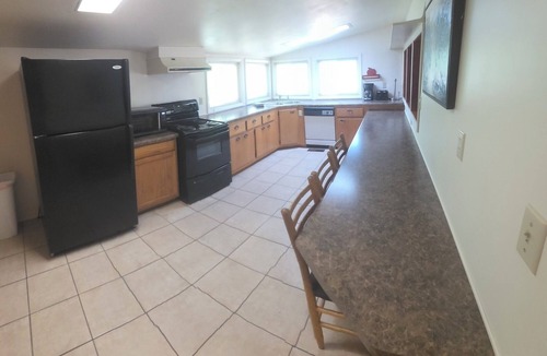 Mountain Home House | Serene Executive Lake House 18 w/Hilltop Views of Norfork Lake w/Private lake access