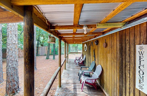Wilmer Cabin | Serene Farm House with Expansive Land, Hot tub and Peaceful Pond Views