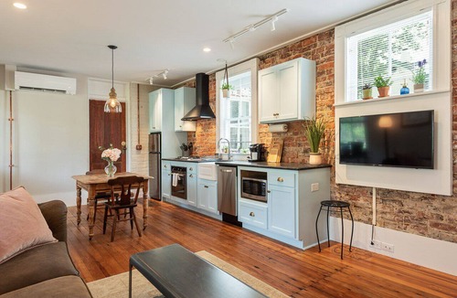 Belmont Apartment | Serene Garden Apartment | Luxury Extended Stay in Beautiful Downtown Belmont