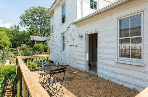 Belmont Apartment | Serene Garden Apartment | Luxury Extended Stay in Beautiful Downtown Belmont