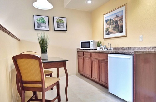 Pembine Hotel | Serene Island Retreat w/Scenic River View! Outdoor Pool, Gym, & Free Parking!