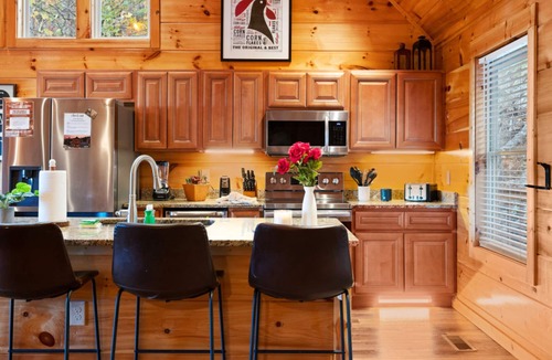 Sevierville Cabin | Serene Mountain Retreat by Ghosal Luxury Lodging