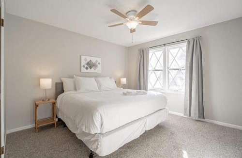 Irmo House | Serene on Sonning- Close to I-26- 20 Mins to Midtown