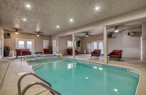 Sevierville Ski Chalet | Serenity Mountain Pool Lodge