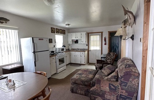 Phelps Cabin | Serenity on the Lake - Lac Vieux Desert