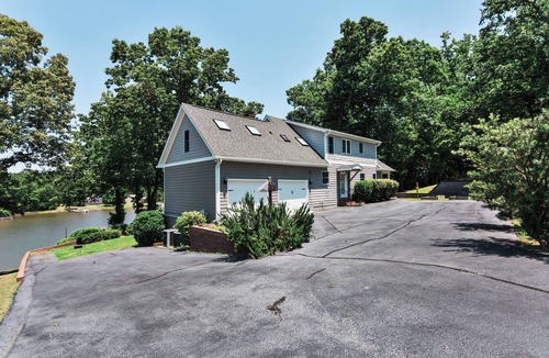 Ridgeway House | Serenity on Wateree- Dock & Sauna!