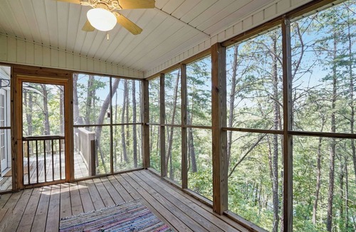 Sylacauga Cottage | Shady Creek Cabin on Lay Lake @ Peckerwood Creek!