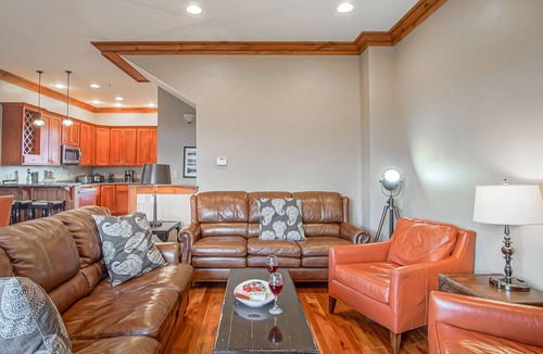 Edray House | Shays Landing #6: 4 Bedrooms, 4.5 Bath: Pvt Hot Tub, Slope Side