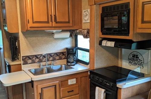 Singers Glen House | Shenandoah Valley Sightseer (set up at our farm)