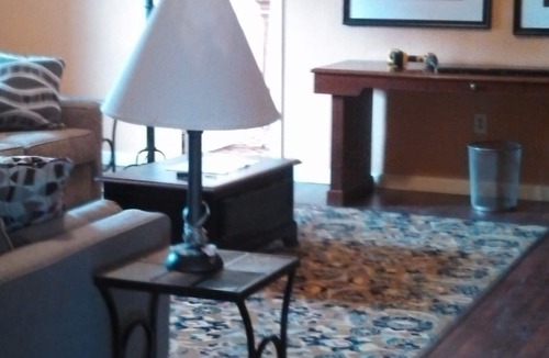 Alverton Condo | Short or Extended Stay: BEAUTIFULLY RESTORED COLONIAL MANSION