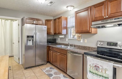Ashley Oaks House | Short-Term Rental Available in Prime Knoxville Location