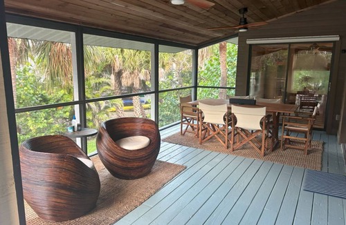 Sanibel House | Short walk to Bowman's Beach, 3 BR Home with Private Pool